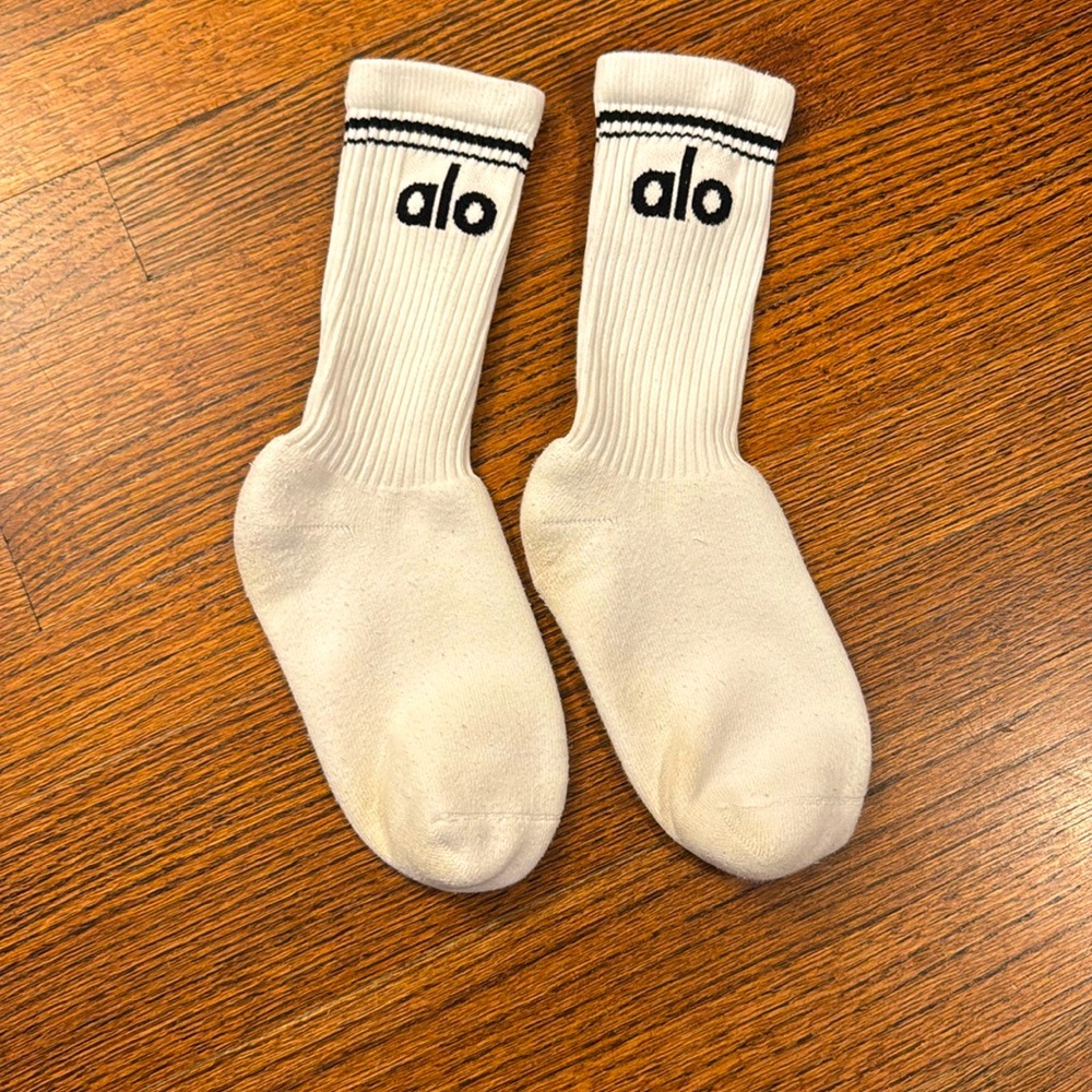 ALO Yoga socks